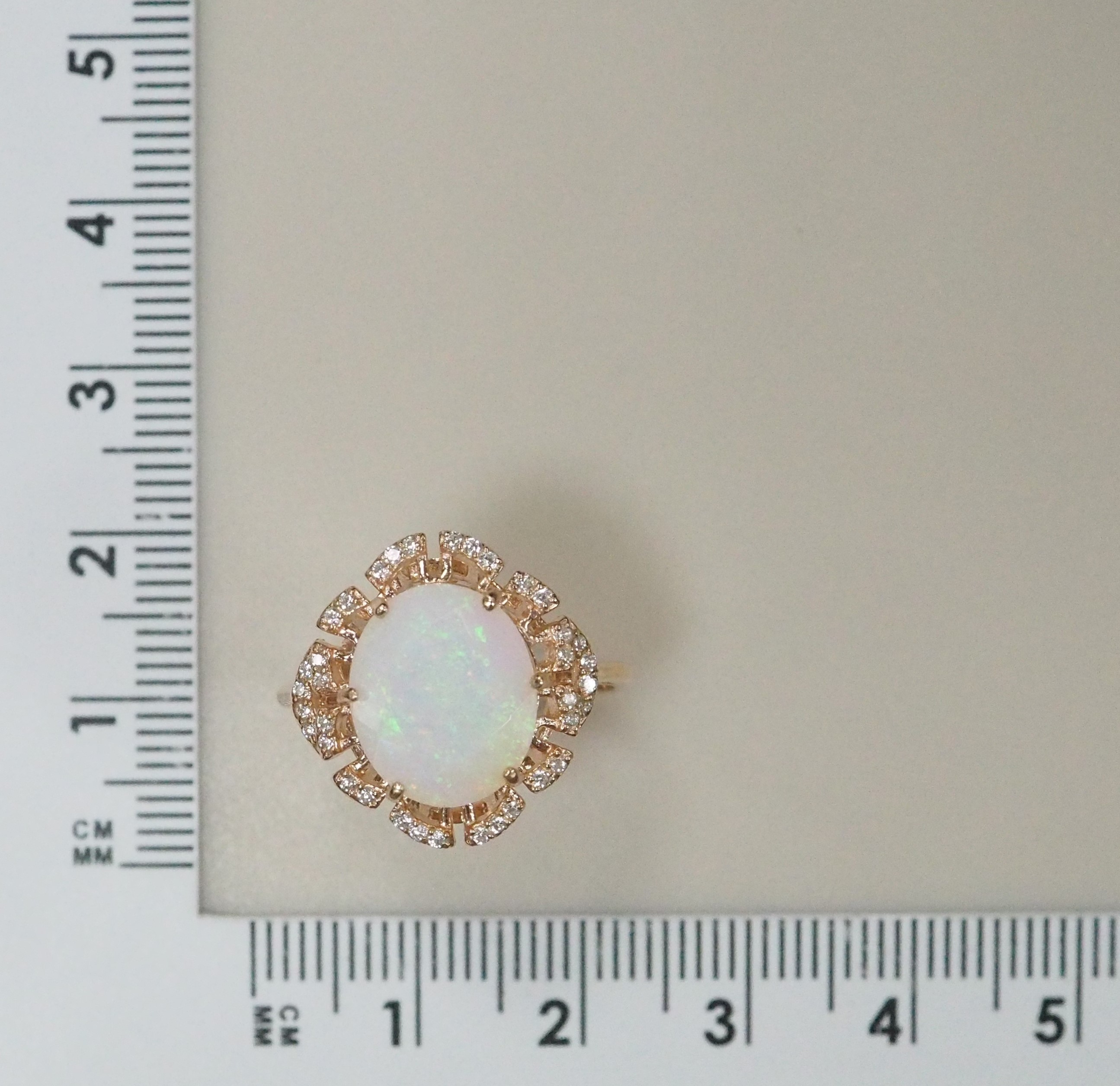 Серебряное кольцо с опалом
